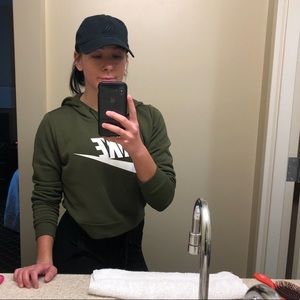 NIKE cropped hoodie